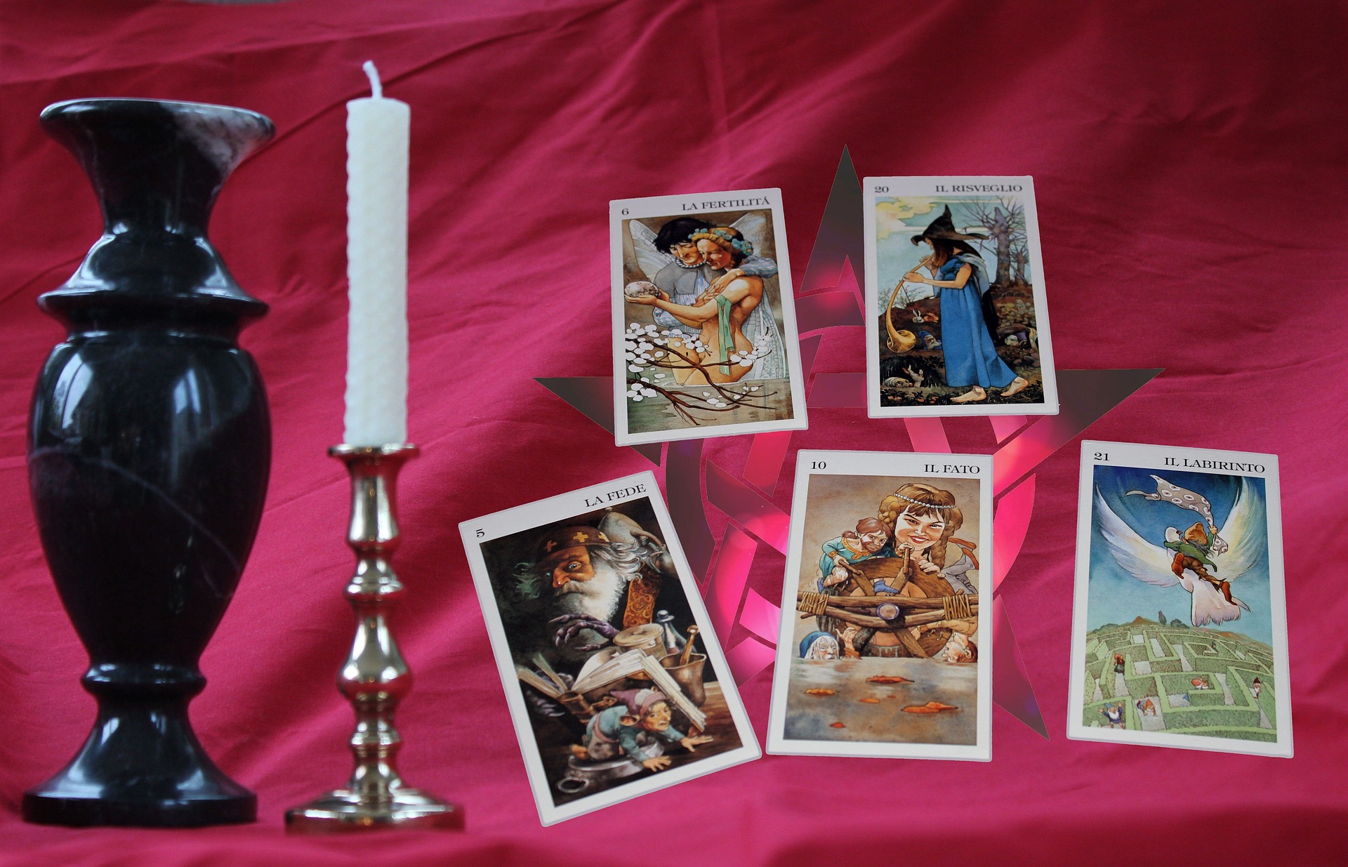 tarot-gce9e4e9d3_1920